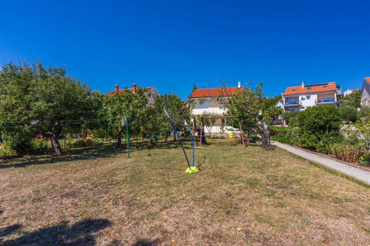 Apartments Star By The Sea Čižići Esterno foto
